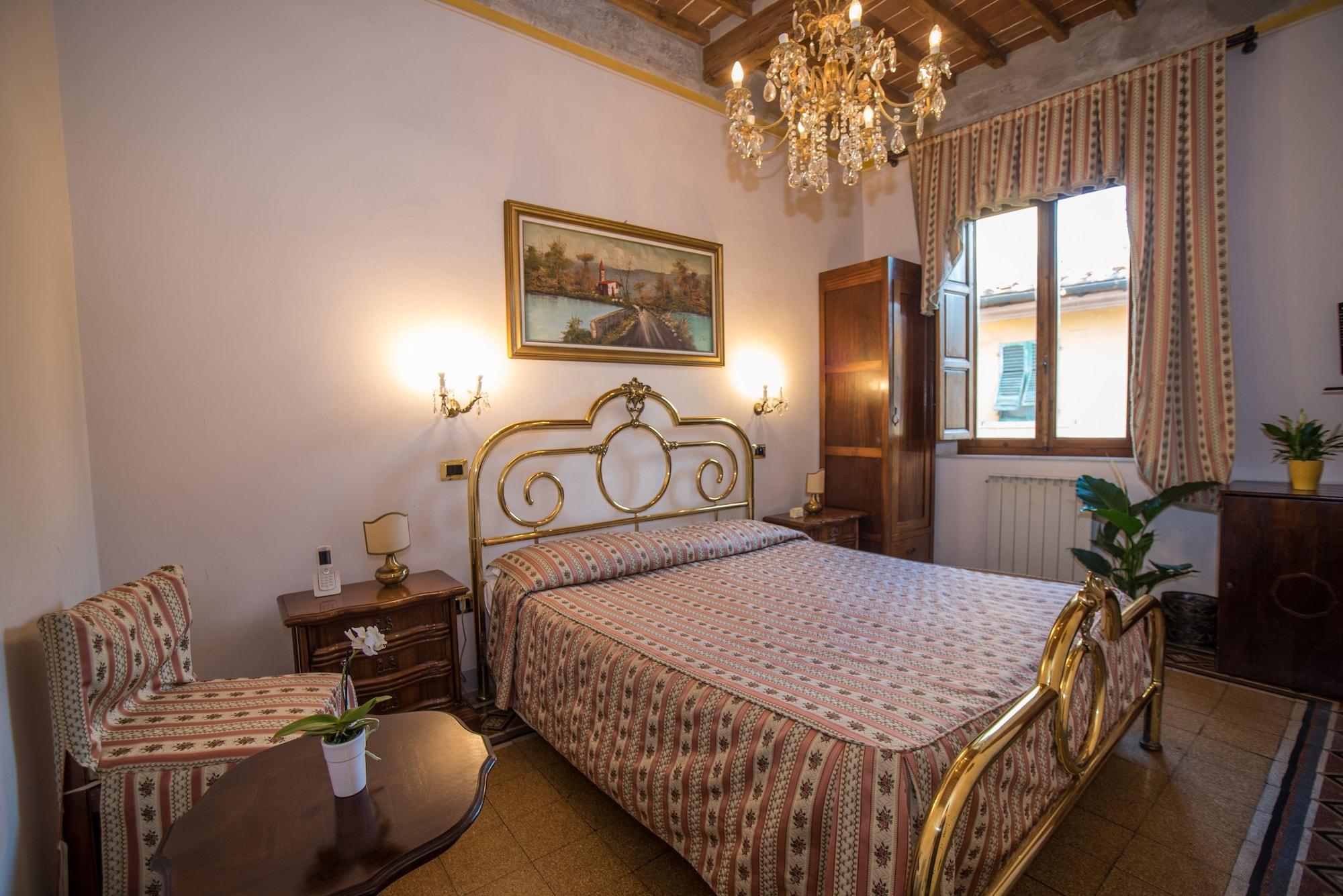 Bed and Breakfast Relais Centro Storico Residenza D'Epoca Pisa Exterior foto
