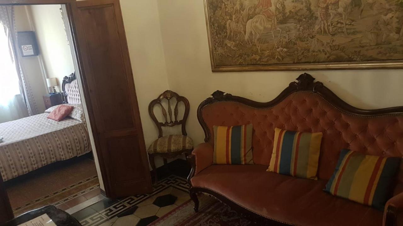 Bed and Breakfast Relais Centro Storico Residenza D'Epoca Pisa Exterior foto