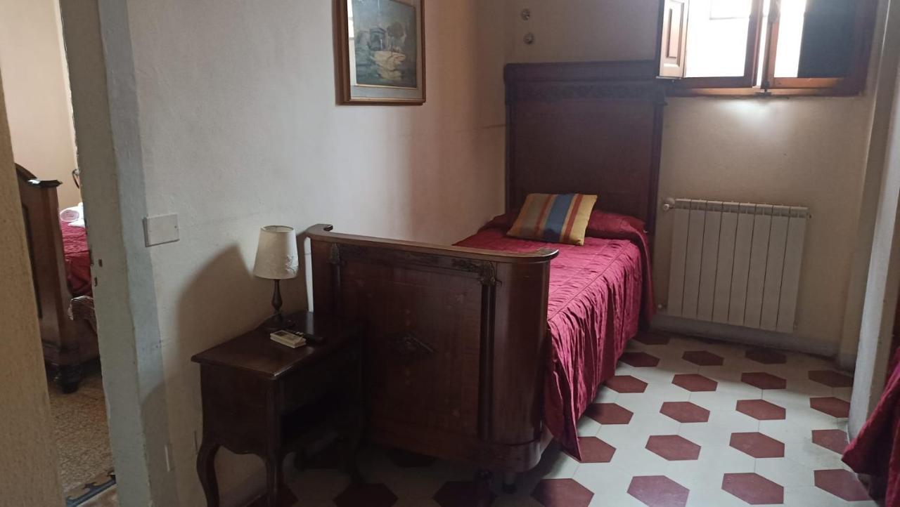 Bed and Breakfast Relais Centro Storico Residenza D'Epoca Pisa Exterior foto