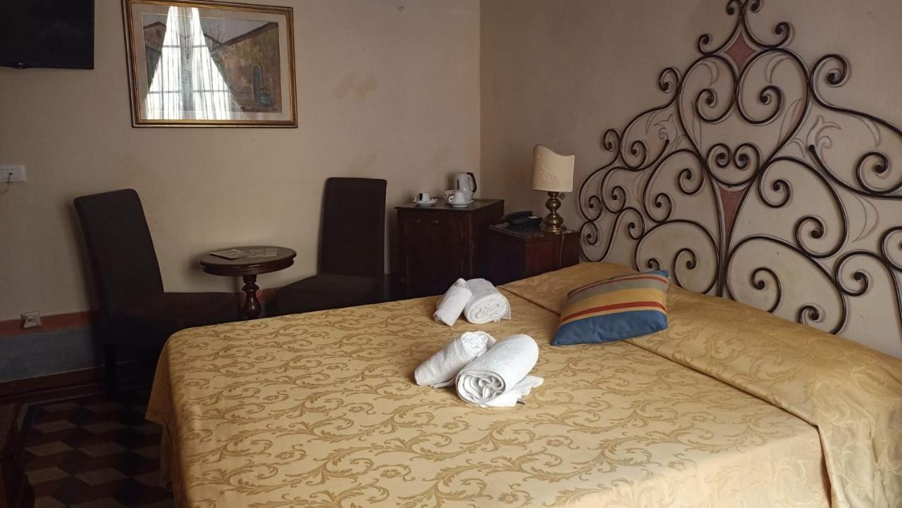 Bed and Breakfast Relais Centro Storico Residenza D'Epoca Pisa Exterior foto