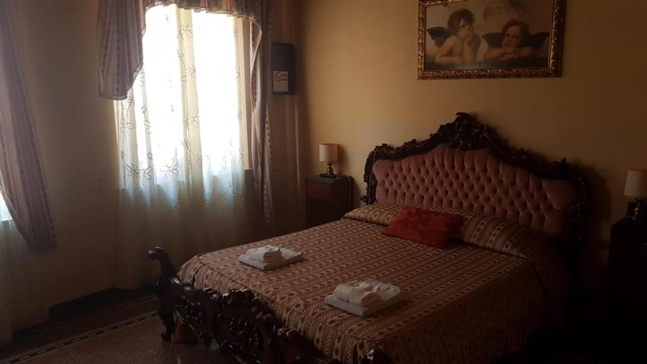 Bed and Breakfast Relais Centro Storico Residenza D'Epoca Pisa Exterior foto