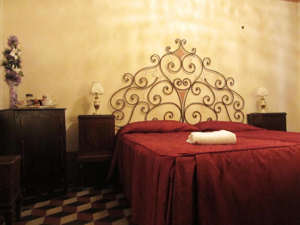 Bed and Breakfast Relais Centro Storico Residenza D'Epoca Pisa Exterior foto